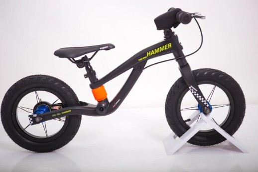 Біговел HAMMER HS-1 чорний магнієва рама та вилка